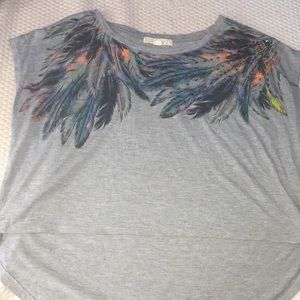Hi Low Shirt with Feather Design